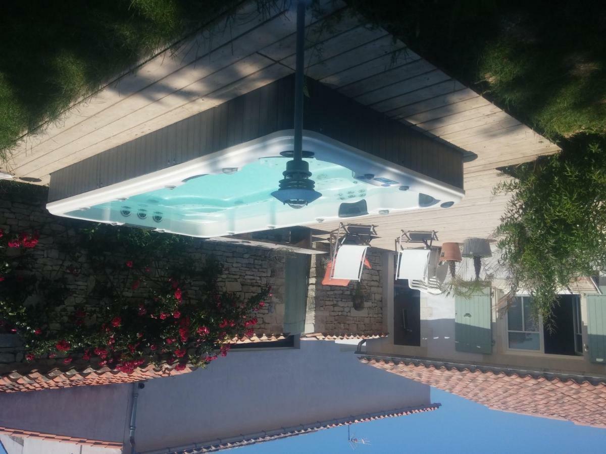 L'Ile De Re Les Trois Moulins Hotel Saint-Martin-de-Re Exterior photo